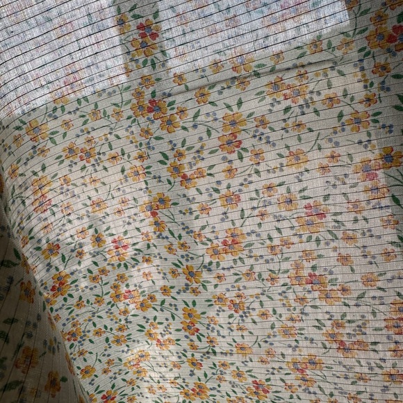 Vintage fabric white with yellow flowers red and green36 inches x120 inches. - Picture 4 of 5